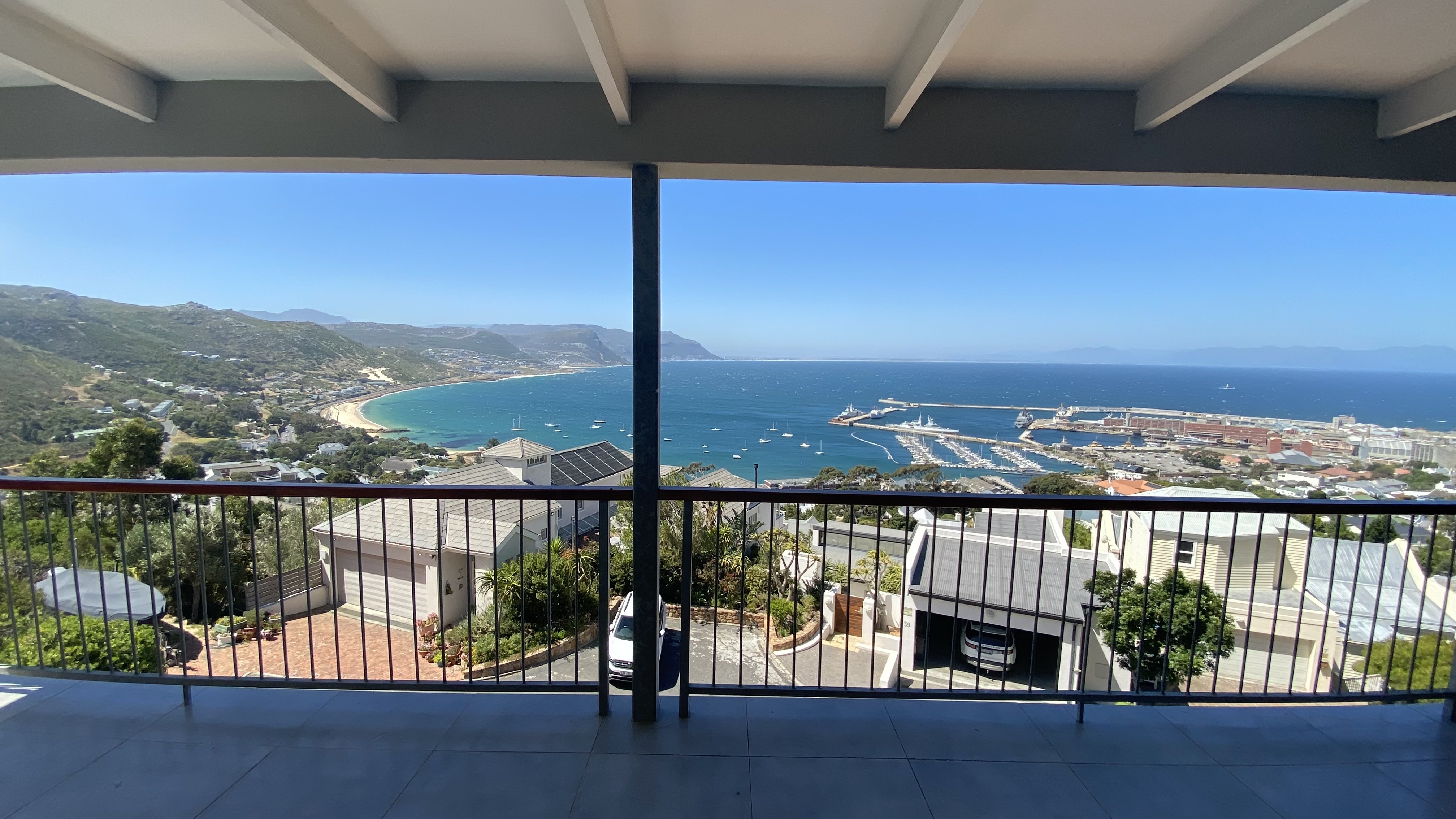 4 Bedroom Property for Sale in Simons Kloof Western Cape